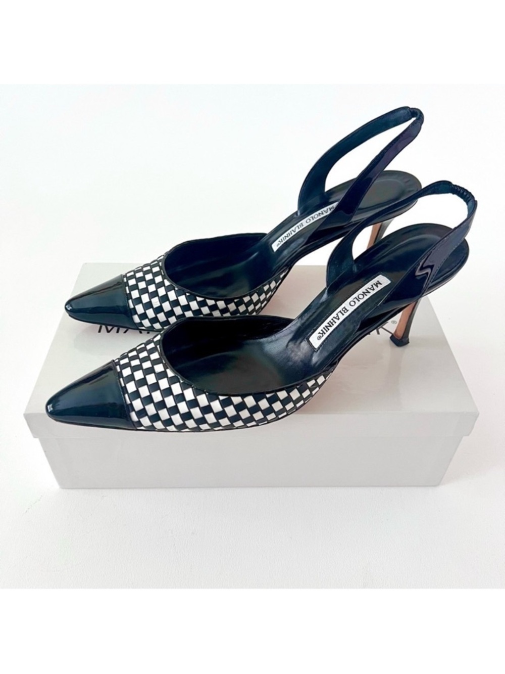 MANOLO BLAHNIK | Carolyne Cap Toe Woven Leather SlingBack Pointed Pumps‎